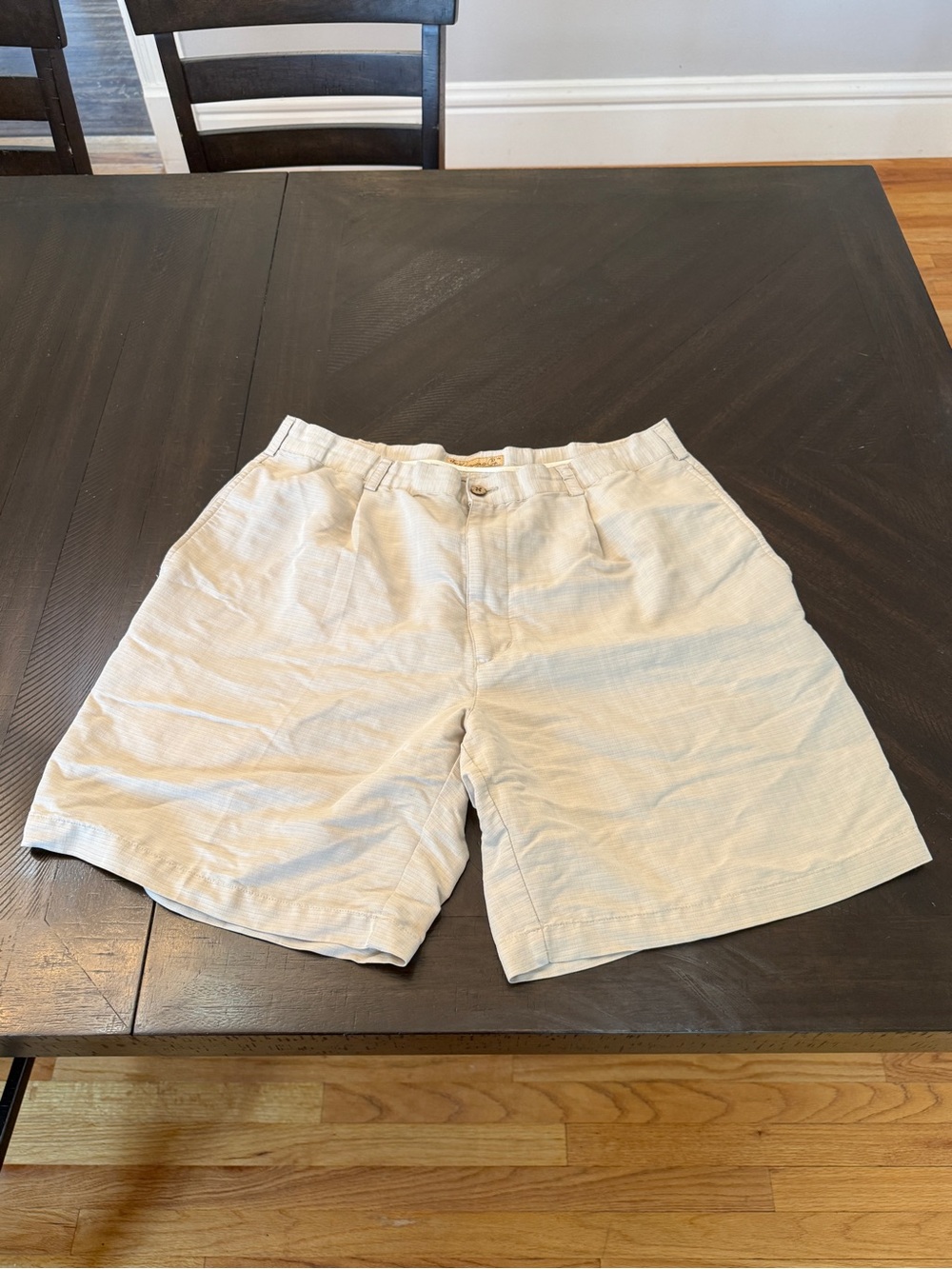 The Havanera Co. Tan Pleated Summer Chino  Shorts🏝️ Cool & Breezy! Size 36